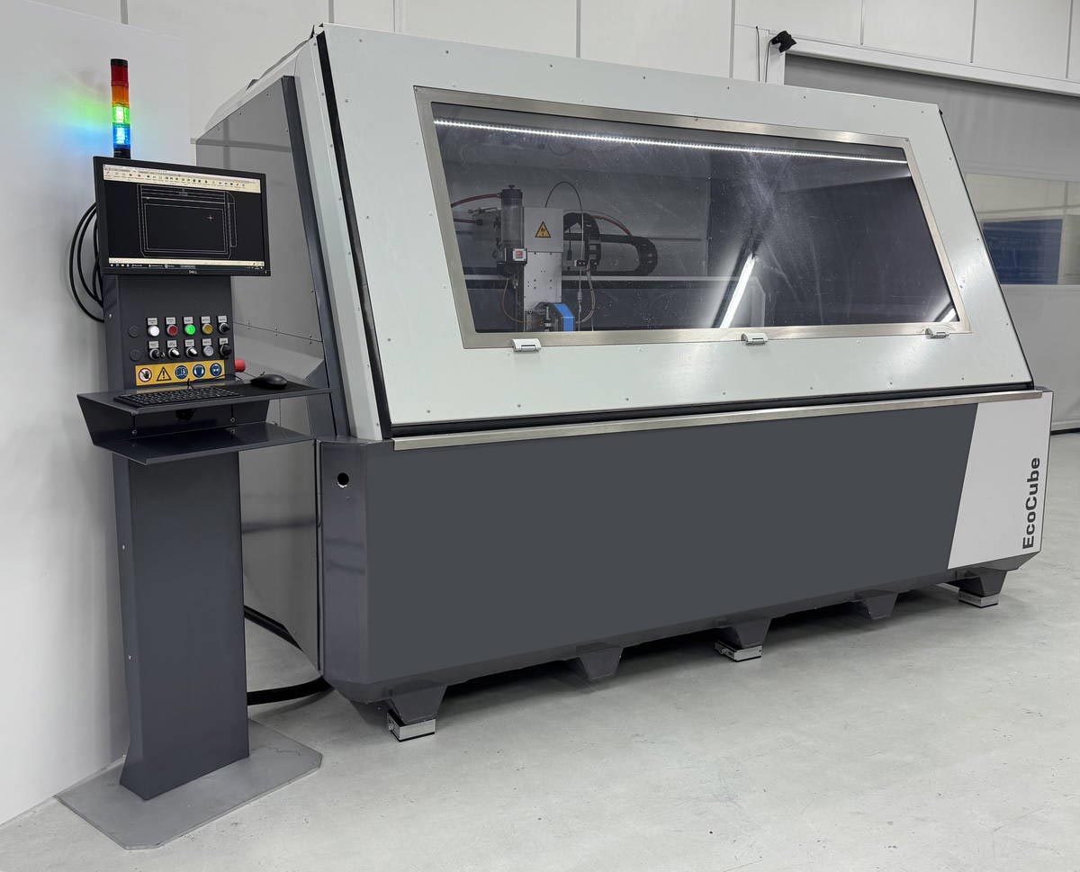 1020 EcoCube 01